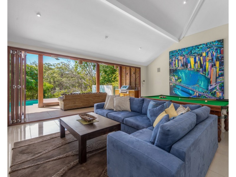 41 Outlook Crescent, Bardon QLD 4065