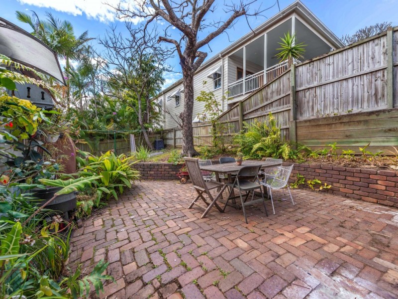 73 Cochrane Street, Red Hill QLD 4059