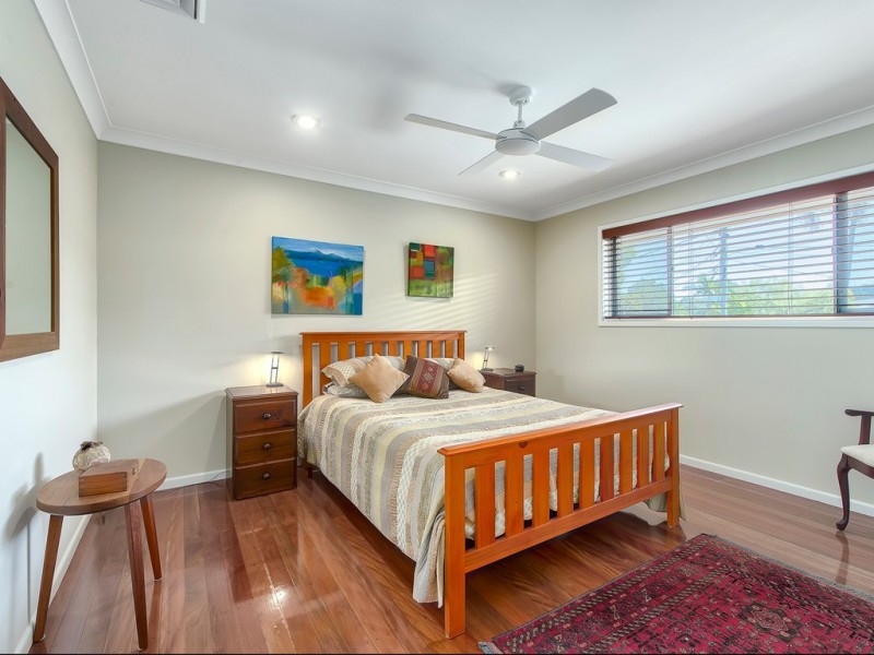 5 Nina Street, The Gap QLD 4061