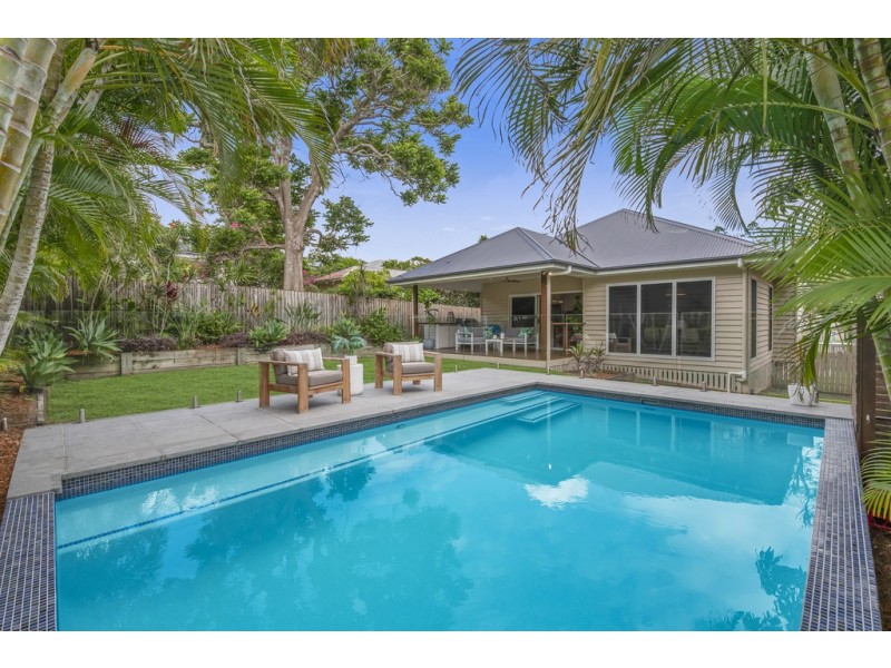 108 Fletcher Parade, Bardon QLD 4065