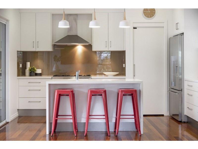 108 Fletcher Parade, Bardon QLD 4065