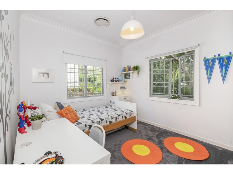 108 Fletcher Parade, Bardon QLD 4065