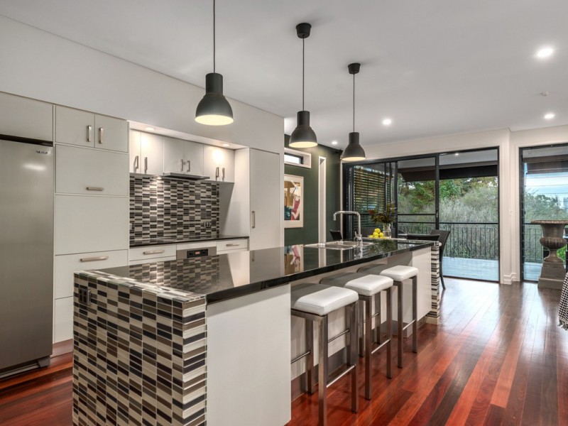 15 Wellington Road, Red Hill QLD 4059