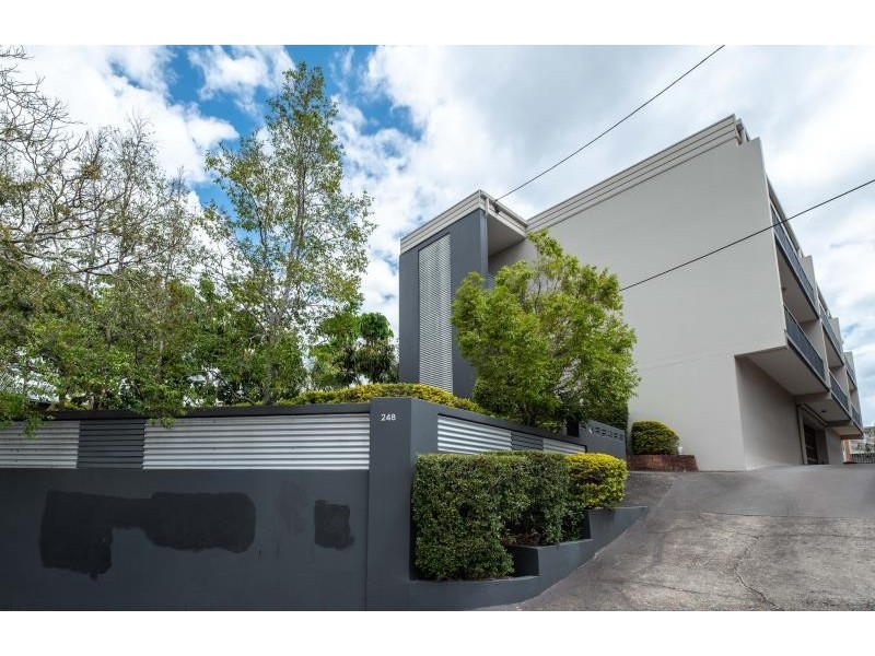 2/248 Given Tce, Paddington QLD 4064