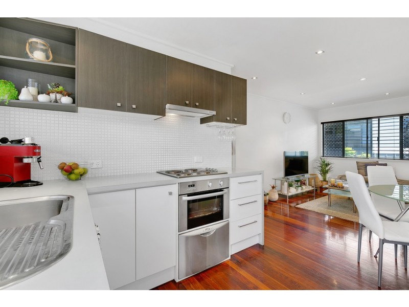 2/15 Woodcock Street, Paddington QLD 4064