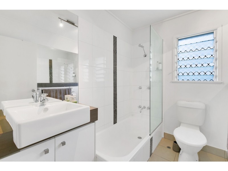 2/15 Woodcock Street, Paddington QLD 4064