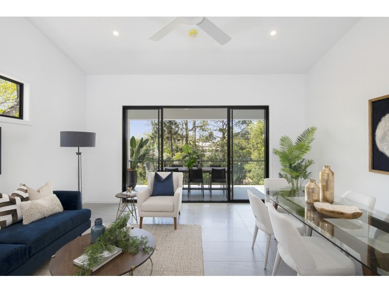 2/21 Simpsons Road, Bardon QLD 4065