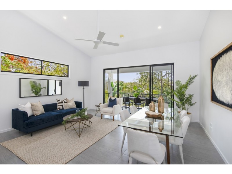 2/21 Simpsons Road, Bardon QLD 4065