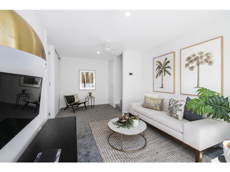 2/21 Simpsons Road, Bardon QLD 4065