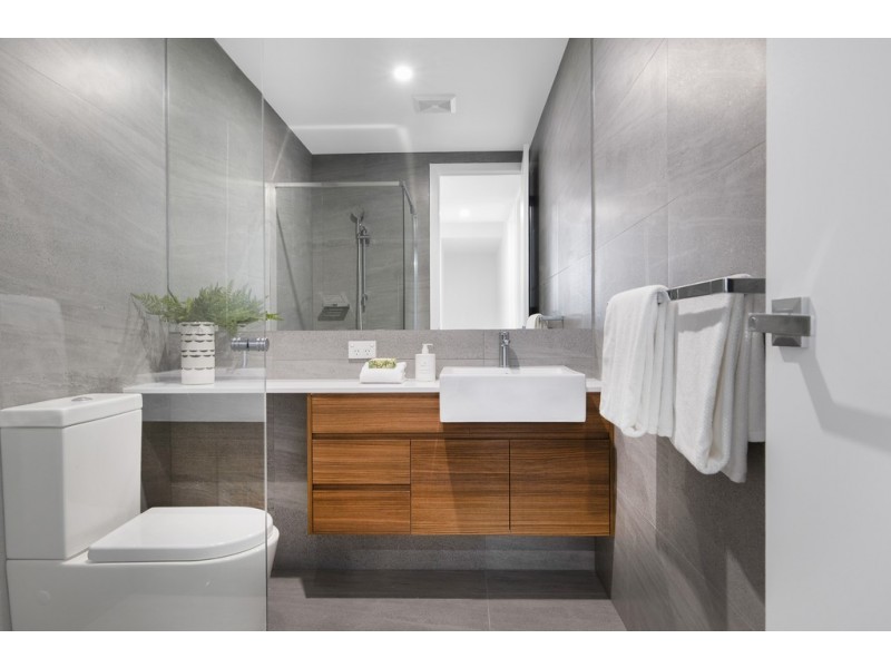 2/21 Simpsons Road, Bardon QLD 4065