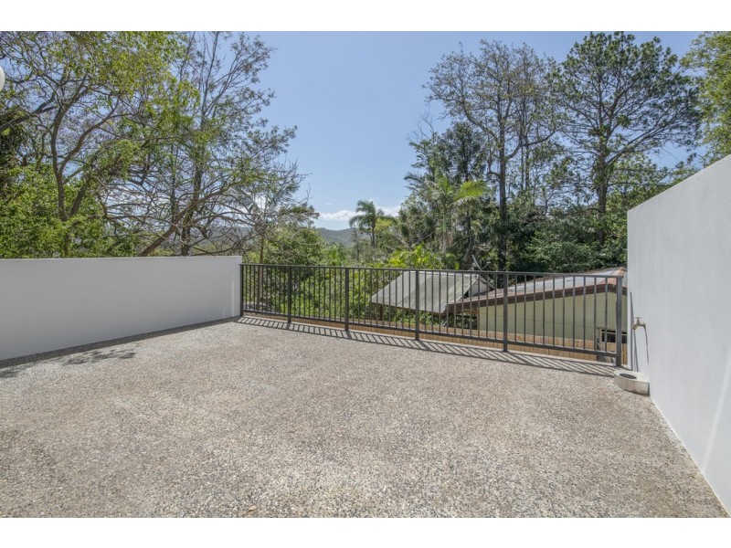 2/21 Simpsons Road, Bardon QLD 4065