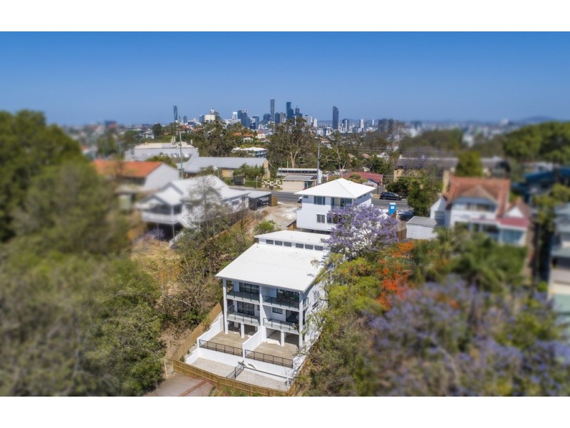 2/21 Simpsons Road, Bardon QLD 4065