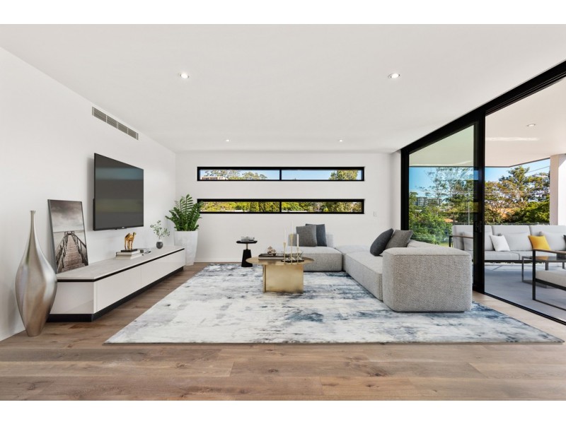 8 Prospect Terrace, St Lucia QLD 4067