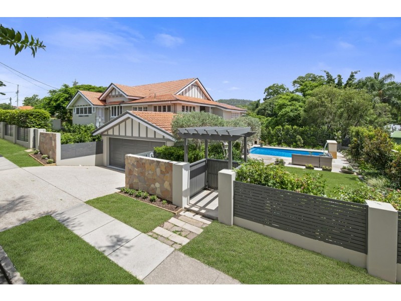 2 Glenlyon Drive, Ashgrove QLD 4060