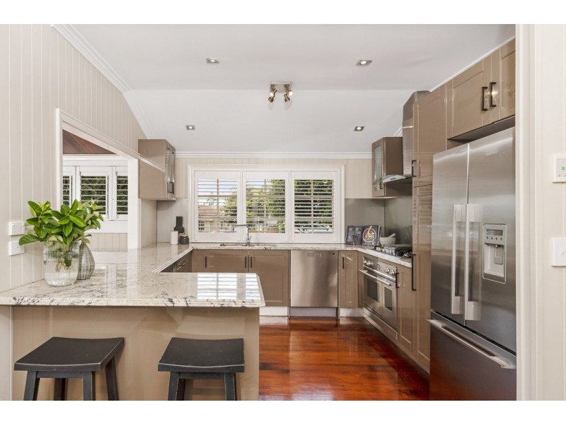 2 Glenlyon Drive, Ashgrove QLD 4060