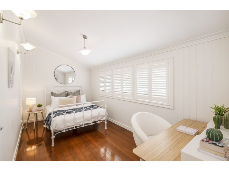 2 Glenlyon Drive, Ashgrove QLD 4060