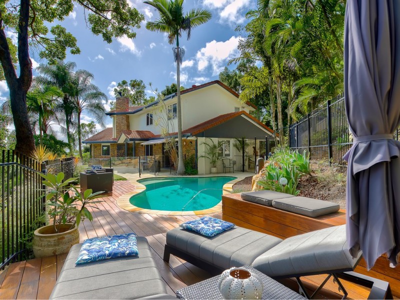 35 Greenmont Close, Ashgrove QLD 4060