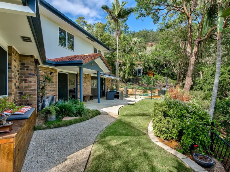 35 Greenmont Close, Ashgrove QLD 4060