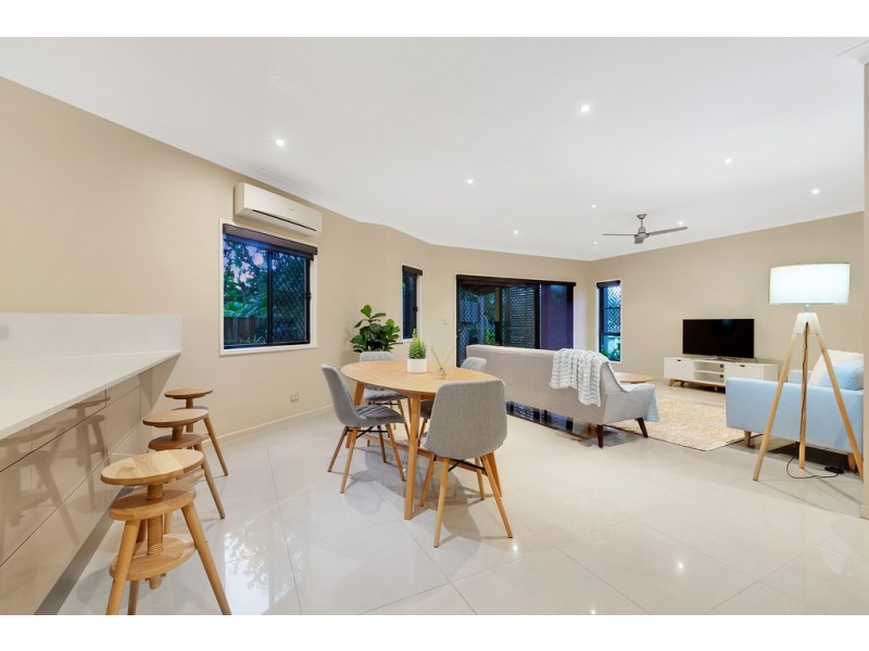 15 Clara Street, Corinda QLD 4075