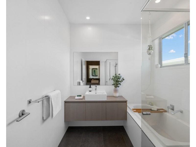 48 Alexandra Street, Bardon QLD 4065