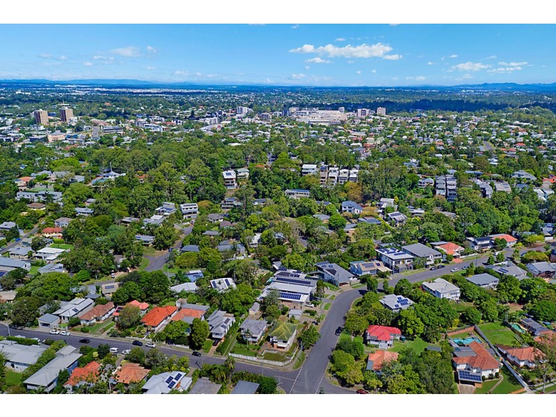 54 Kapunda Street, Toowong QLD 4066