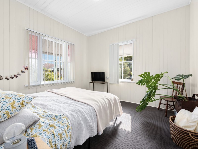 52 Edgar Street, East Brisbane QLD 4169