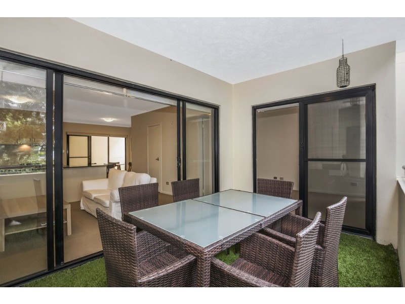 4/120 Commercial Road, Teneriffe QLD 4005