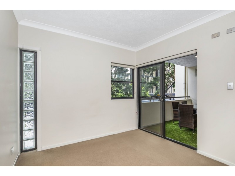 4/120 Commercial Road, Teneriffe QLD 4005