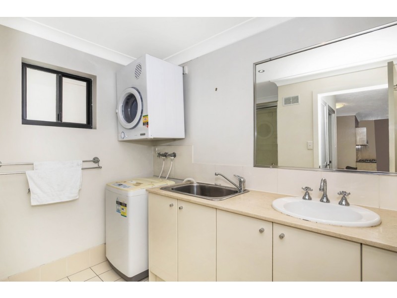 4/120 Commercial Road, Teneriffe QLD 4005