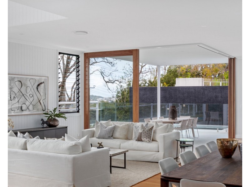 8 Garfield Drive, Paddington QLD 4064