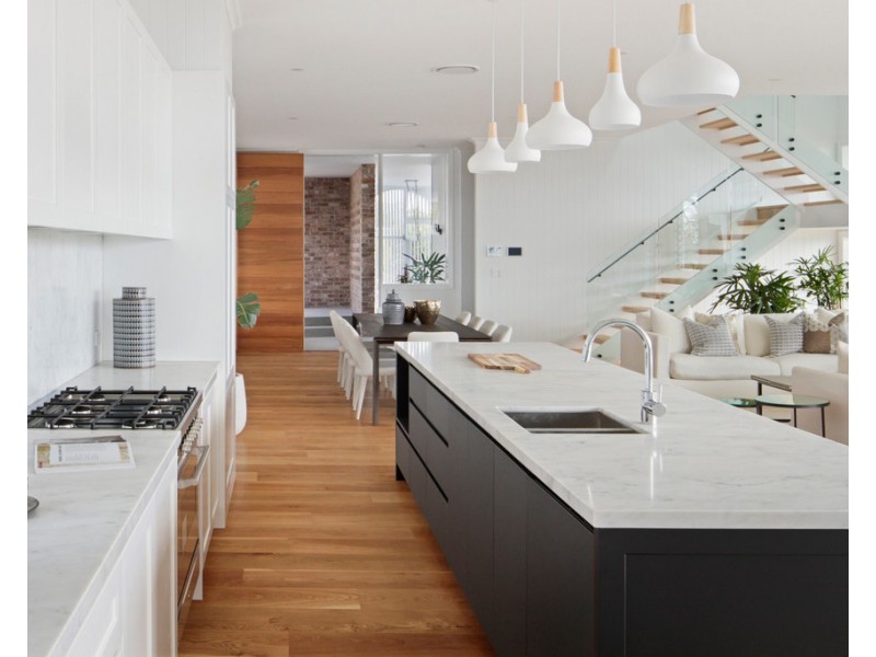 8 Garfield Drive, Paddington QLD 4064