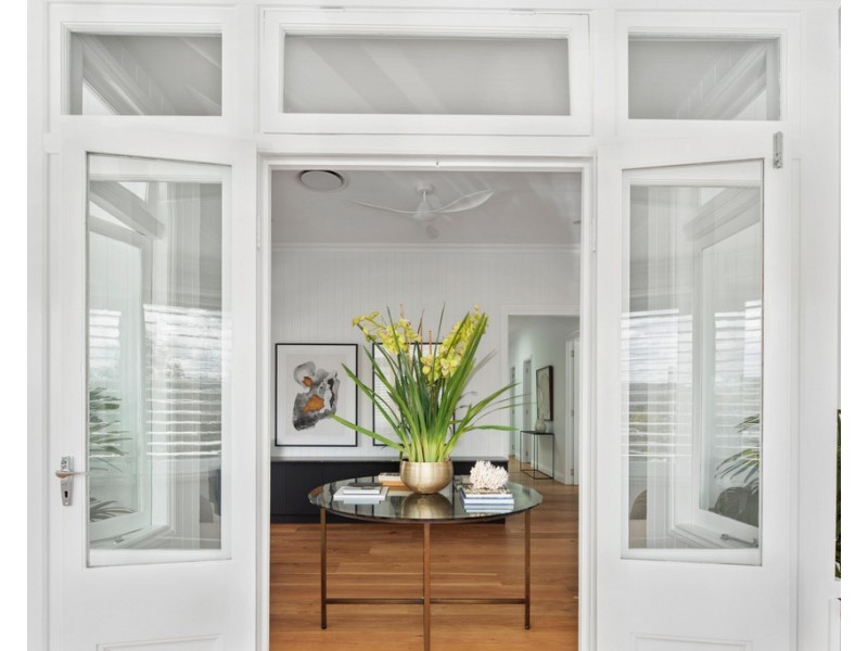 8 Garfield Drive, Paddington QLD 4064