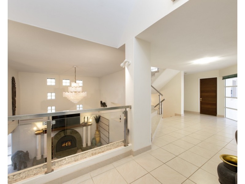 40 Courageous Court, Newport QLD 4020