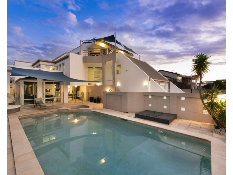 40 Courageous Court, Newport QLD 4020