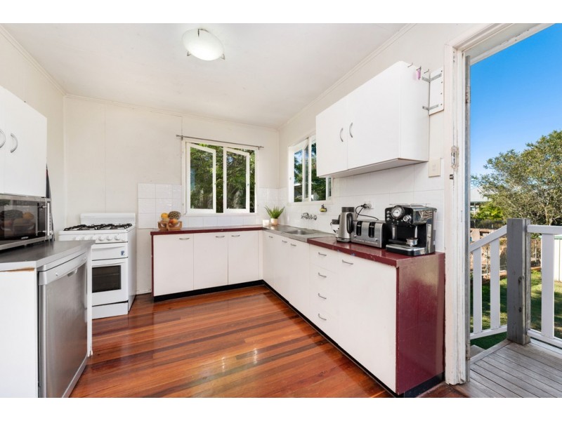 64 Stuart Street, Bulimba QLD 4171