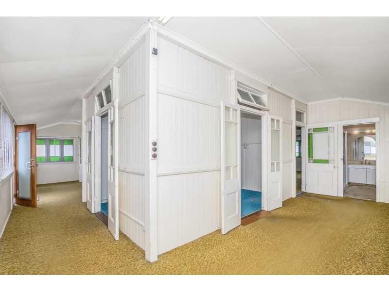 12 Stephenson Street, Bardon QLD 4065