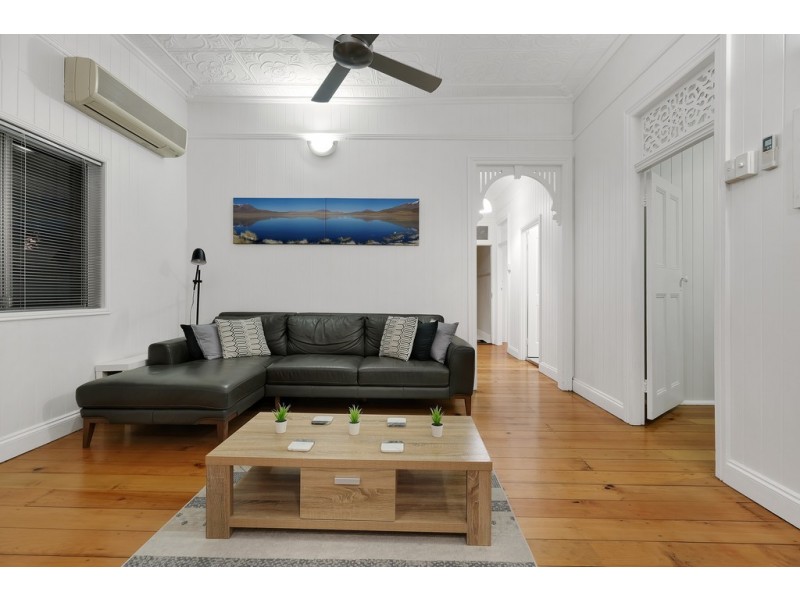 106 Arthur Terrace, Red Hill QLD 4059