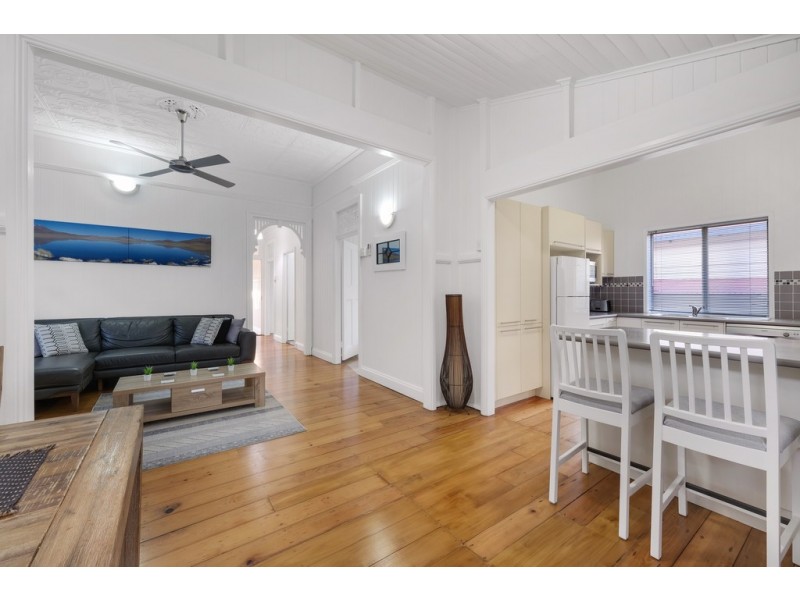 106 Arthur Terrace, Red Hill QLD 4059