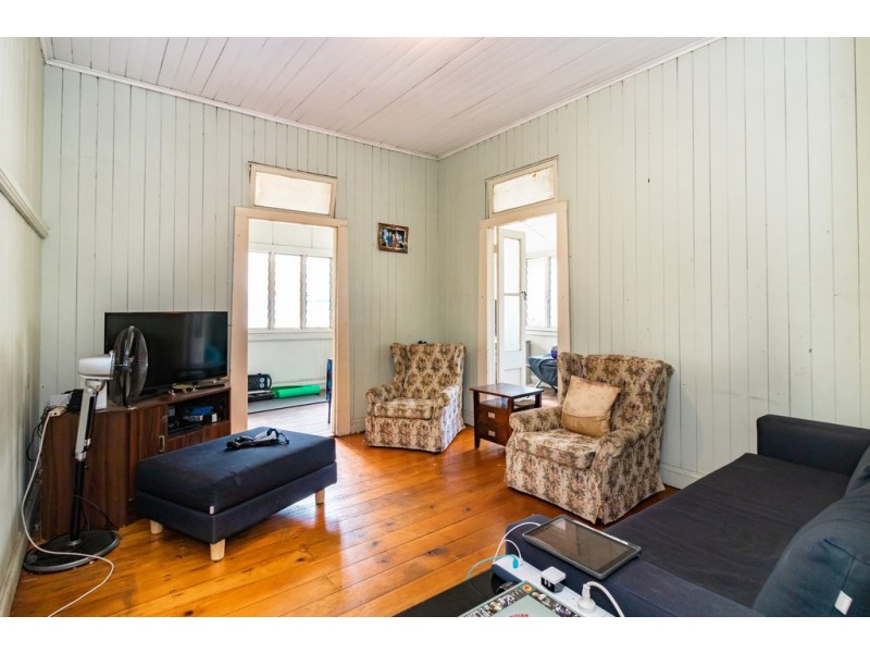 40 Balmoral Street, Hawthorne QLD 4171