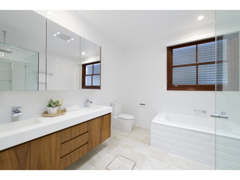 17 Glanmire Street, Paddington QLD 4064