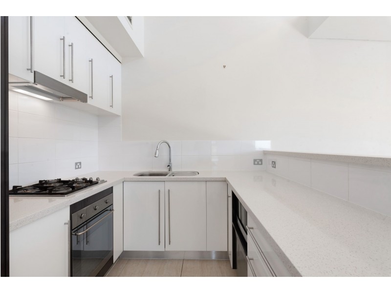 7/12 Kings Road, Taringa QLD 4068