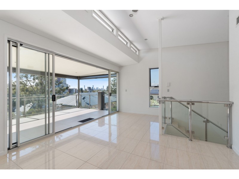 7/12 Kings Road, Taringa QLD 4068