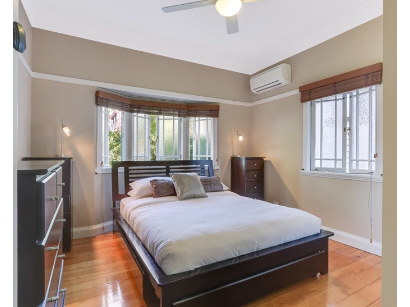 19 Agnes Street, Auchenflower QLD 4066