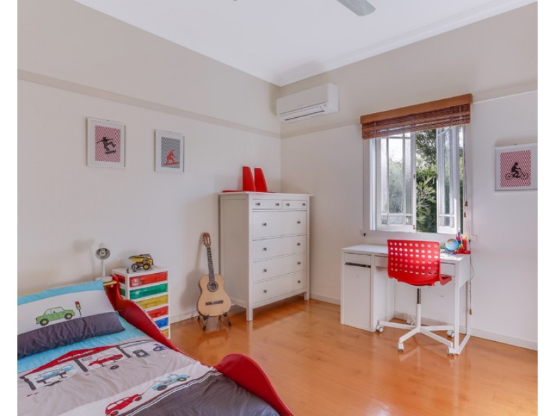 19 Agnes Street, Auchenflower QLD 4066