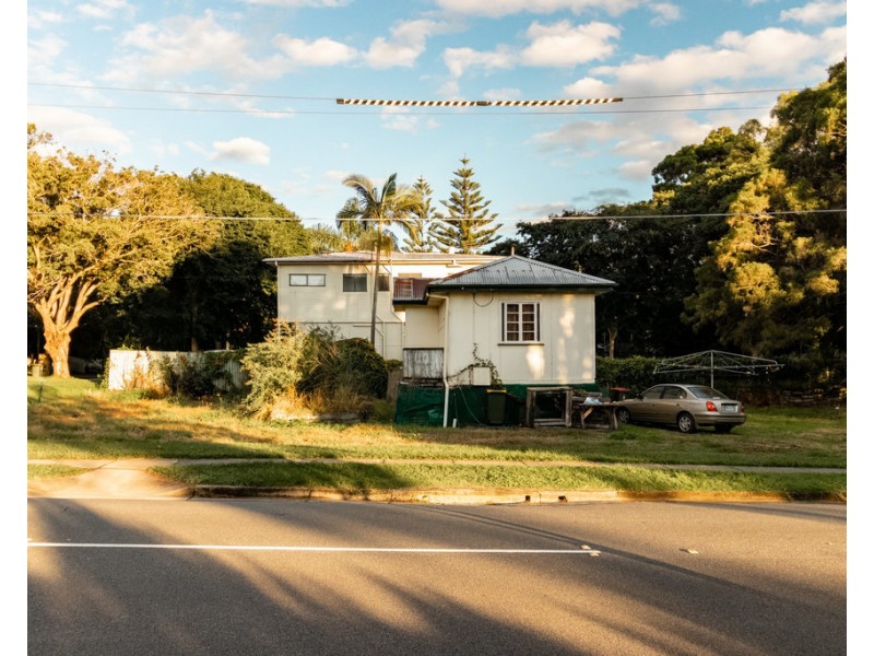 74 Hall Street, Sherwood QLD 4075