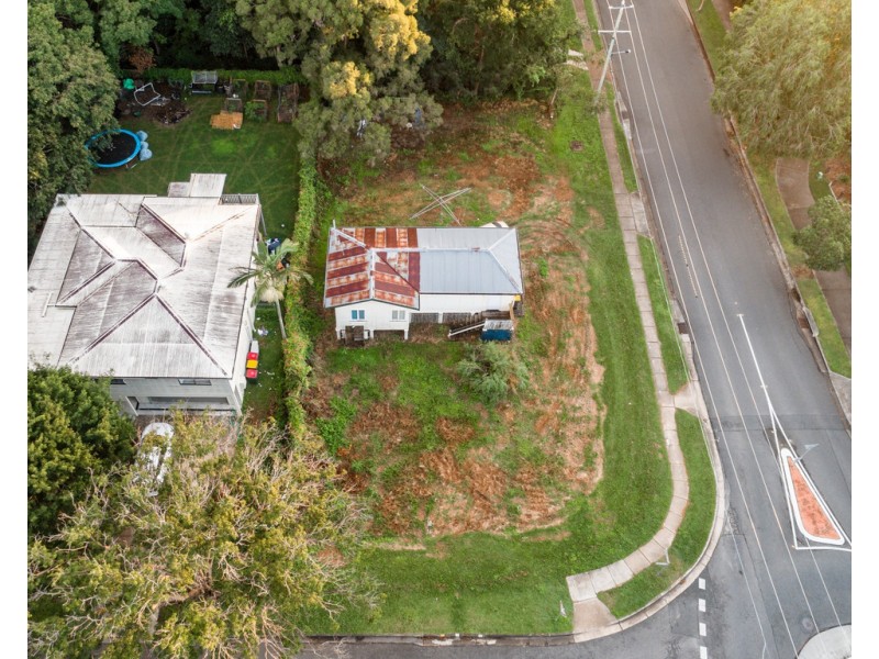 74 Hall Street, Sherwood QLD 4075