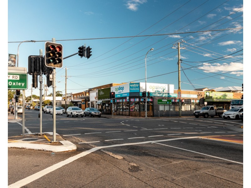 74 Hall Street, Sherwood QLD 4075