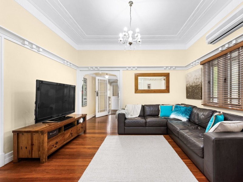 73 Kauri Road, Ashgrove QLD 4060