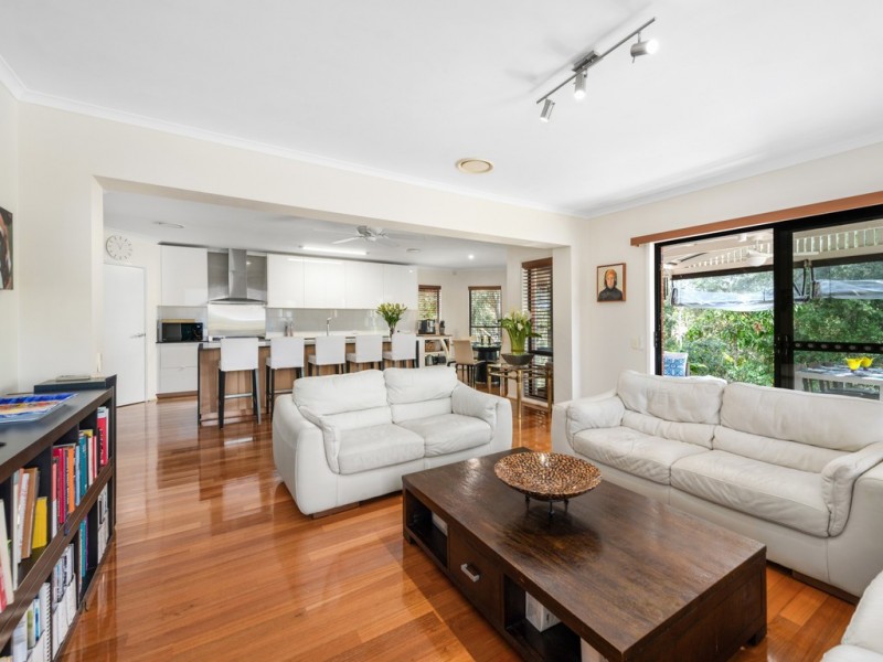 31 Brompton Place, Brookfield QLD 4069