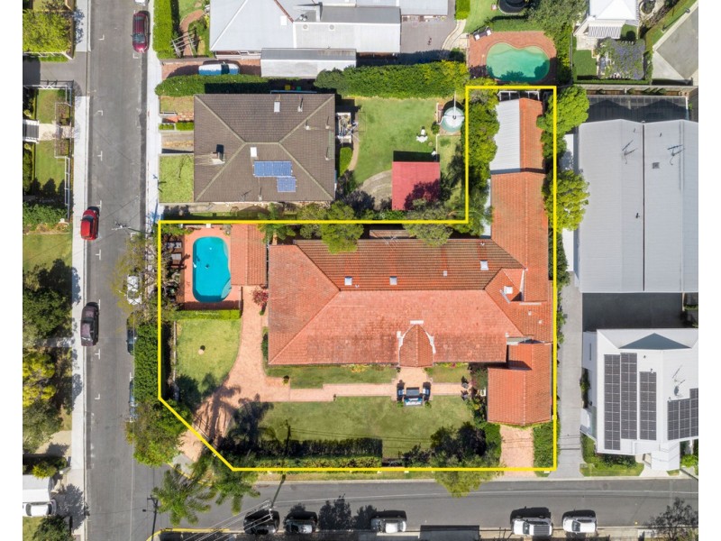 42 Queens Road, Clayfield QLD 4011